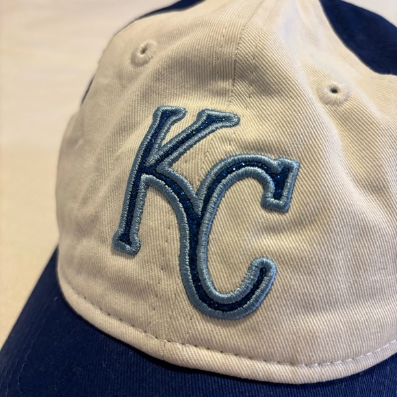 Women’s New Era Kansas City Royals Adjustable Hat - Picture 2 of 7
